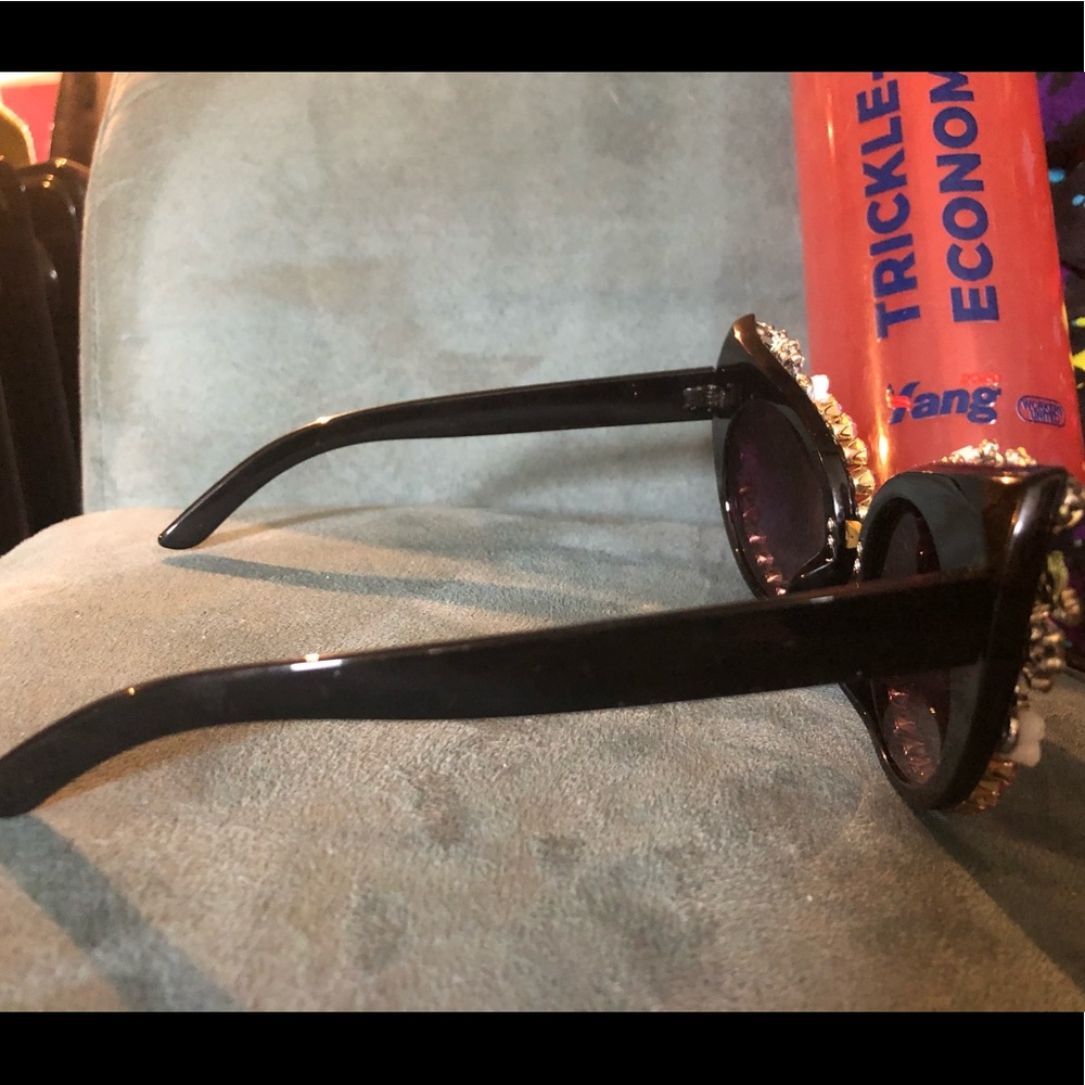 Sunglasses - Picture 2 of 3